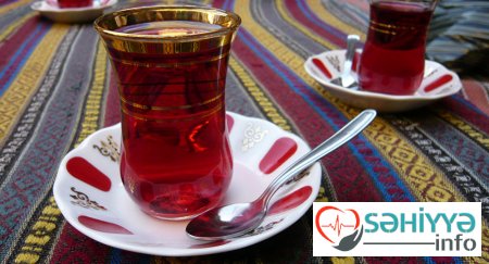 Hər gün içdiyimiz qara çayın faydaları və ziyanları