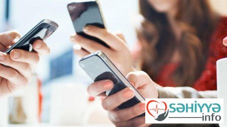 Mobil telefonlarda koronavirus TƏHLÜKƏSİ: Bu tövsiyəyə mütləq əməl edin