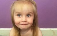 Mədəsi və ciyəri çöldə doğulan qız - 2 yaşı var (FOTO)