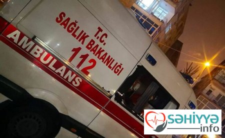 İstanbulda ambulans avtomobili aşıb - FOTO