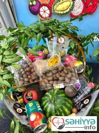 Bakının ekzotik meyvə bazarı: Onların müştəriləri arasında kimlər var? - REPORTAJ Bakının ekzotik meyvə bazarı: Onların müştəriləri arasında kimlər var? - REPORTAJ