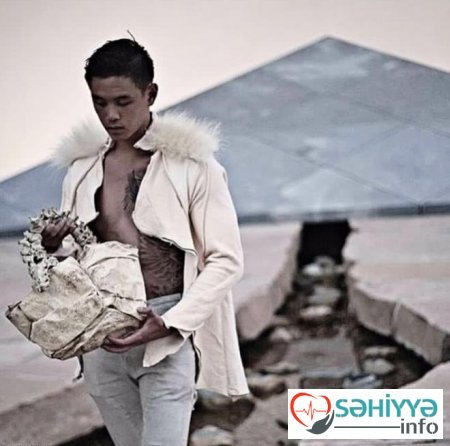 İnsan orqanlarından çanta hazırlayan məşhur modelyer SAXLANILDI - Polisin ələ keçirdiyi qutudan nələr çıxdı? (FOTOLAR) İnsan orqanlarından çanta hazırlayan məşhur modelyer SAXLANILDI - Polisin ələ keçirdiyi qutudan nələr çıxdı? (FOTOLAR)