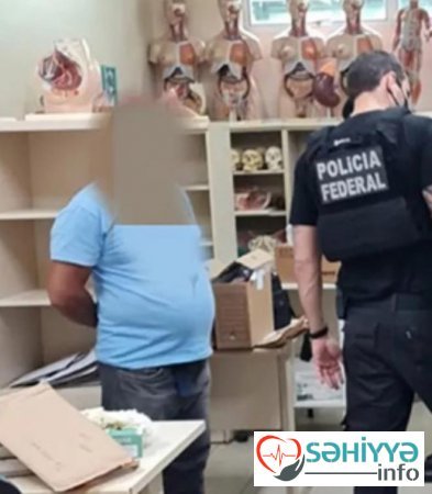 İnsan orqanlarından çanta hazırlayan məşhur modelyer SAXLANILDI - Polisin ələ keçirdiyi qutudan nələr çıxdı? (FOTOLAR) İnsan orqanlarından çanta hazırlayan məşhur modelyer SAXLANILDI - Polisin ələ keçirdiyi qutudan nələr çıxdı? (FOTOLAR)