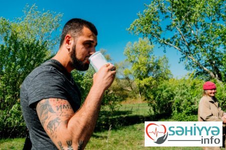 Kişilər 30 yaşdan sonra niyə süd içməməlidir? – CAVAB