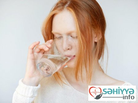 Su filtrlərinin bilmədiyimiz zərərləri: Təmizləyir, amma...