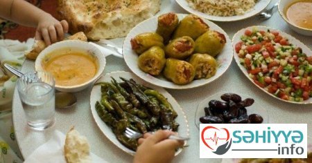 Oruc tutanların diqqətinə! – Bu qidalardan uzaq durun!